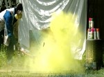 【実験動画】スプレー缶を、銃やハンマーで破壊してみた⇒　アート作品誕生！？