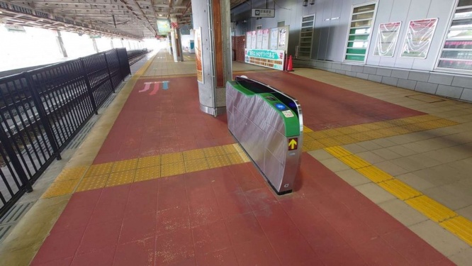 新庄駅の改札機（画像提供：ZAKI＠zaki_yt_chさん）