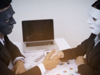 嘘をつく人ほど誤った情報に騙されやすいという研究結果