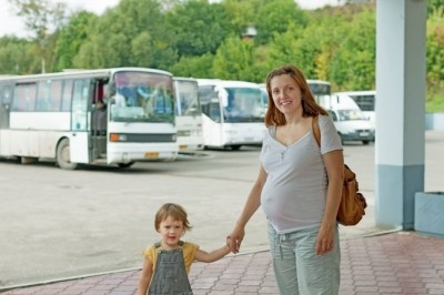 電車の優先席問題！　妊婦さんが「一番席を譲ってほしい時期」とは？