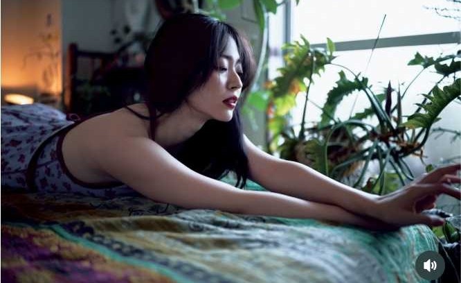 Instagram:鈴木愛理(@airisuzuki_official_uf)より