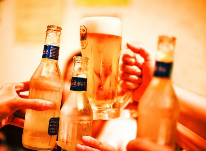 同窓会で久しぶりの再会……好きな人を意識させる言動は?