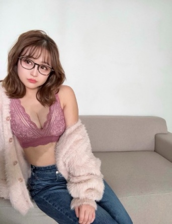 Instagram:鈴木奈々(@nana_suzuki79)より