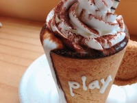 コーヒーを楽しんだ後はカップをムシャムシャ　石川で人気のカフェの「映え」がスゴい！