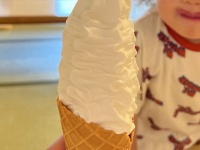 1歳児、アイスを食べたすぎてこの表情　漫画みたいなお口ハートで「じゅるりって聞こえてくる」