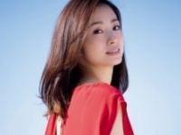 上戸彩⒞光文社／週刊FLASH 写真◎中村和孝