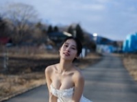 【STRiKE！デジタル写真集】澄田綾乃『この世界の片隅で。』⒞イマジカインフォス