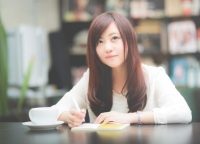 どうこうしたい訳じゃない？　男子が「目の保養」にしてる女性って、どんな人？