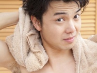女性のホンネ。「毛むくじゃらの男性」VS「毛が薄い男性」苦手なのはどっち？