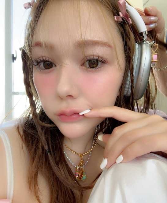 Instagram:村重杏奈(@hktanna4848)より	Instagram:村重杏奈(@hktanna4848)より