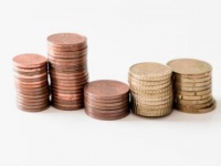実家暮らしで貯金できないのはなぜ!?　しっかりお金を貯める方法