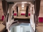 ＣＡはフライト中こんな部屋で寝ていた！　秘密の休憩部屋公開