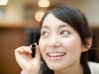 女性に調査！　生理中は化粧ノリがよくなる？⇒「悪くなる：●％」！