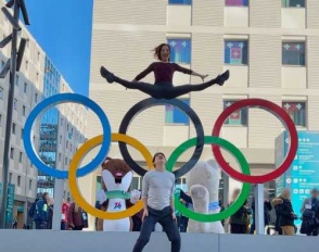 画像)”お二人共美しい”CYBERJAPAN DANCERS・渡辺加苗(かなへぇ)、渡辺