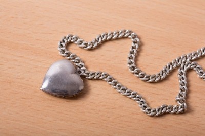 大掃除でぶち当たる壁！　元カレにもらった捨てられない品々3選