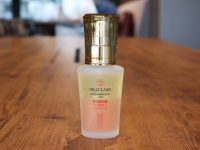 弾むハリ、高まる透明感。ドクターシーラボからレチノール×ビタミンCの2層式セラムが新登場