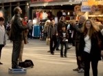 宇宙まで届きかねない！ ２人だけで『スター・ウォーズ』のテーマを演奏していたら…