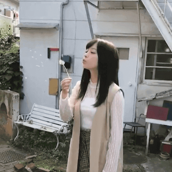 インスタグラム：橋本環奈(@kannahashimoto.mg）