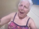 年齢なんて関係ない。GoProを持ってウォータースライダーに挑む80歳のおばあちゃん