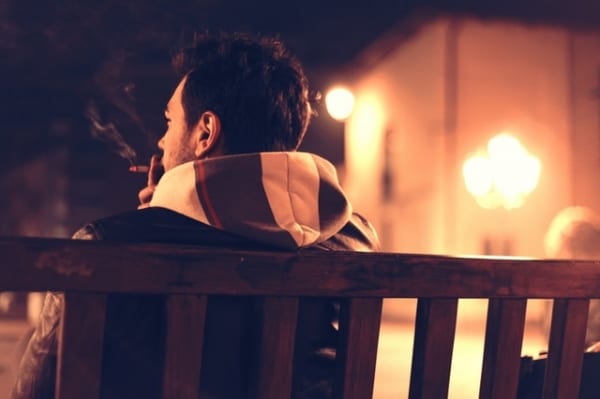 告白して振られた後。男性が取るべき行動とは