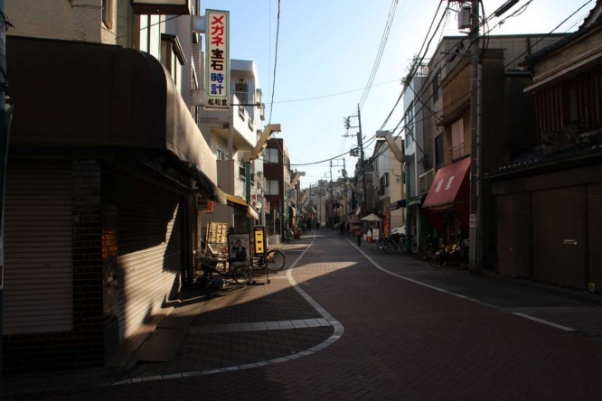 熊野前商店街(2021年12月3日、Jタウンネット撮影=以下同)