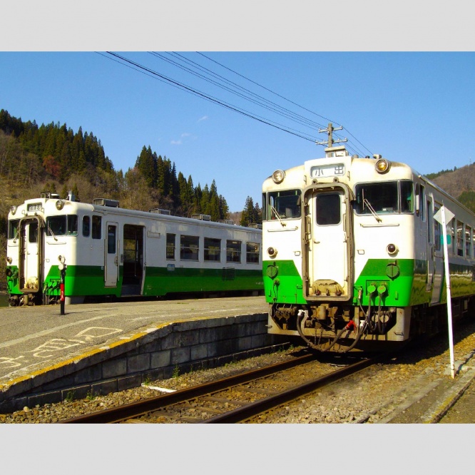 大赤字、しかも一部不通の「只見線」が廃止されないワケ