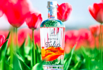 オランダの小さな蒸留所発。チューリップの球根からできた珍しい「チューリップ・ウォッカ」がナウオンセール！