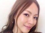 マジかっ！　ＭＡＸ・ＬＩＮＡの“ノーブラ日焼け中ショット”の刺激が強すぎる…
