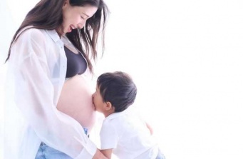 Instagram:橋本マナミ(@manami84808)より