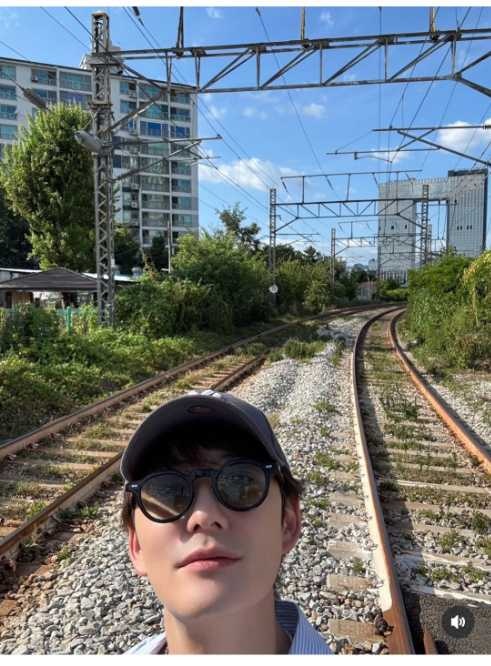Instagram:岡田将生(@masaki_okada.official)より