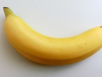 実は超少数派！ バナナはおやつって言うけど……遠足にバナナ持っていったことある人は1割未満だと判明！