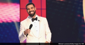 ドレイク、実は大の『ハリー・ポッター』好き！1800万円の初版本を購入予定