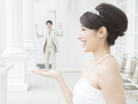 2位は「34～37歳」、さて1位は……！　何歳までに結婚していない女性をイタイと思う？