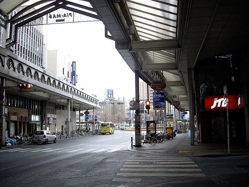 周南市の銀座通り商店街の様子（Altomarinaさん撮影, Wikimedia Commonsより）