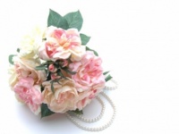 奨学金は結婚までに繰り上げ返済すべき？　上手な返し方とは？