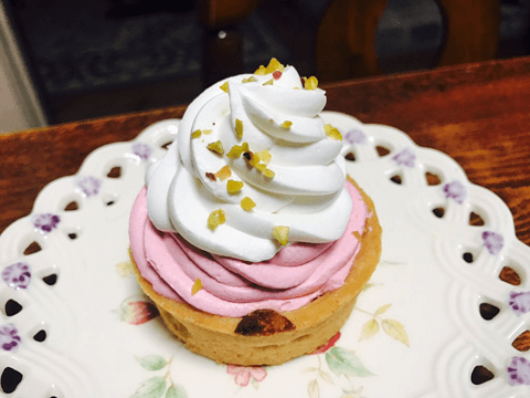 コンビニで春を楽しむ♪　ピンクに染まったスイーツたちから目が離せない♡#8