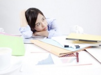 女性に聞いた！　職場において「仕事の能率を下げる」と思うこと10