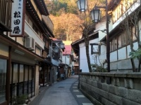 「自転車旅の途中で、とてつもない空腹に襲われた。お金がないので近くの旅館で『残飯を分けて』と頼んだが...」（東京都・70代男性）