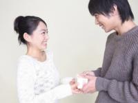 男性があげるのはまだまだ少数派？　「逆チョコ」をあげたワケ4選