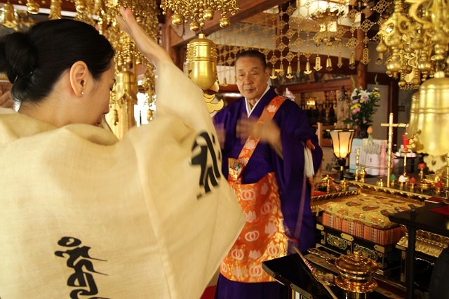 【縁結び】独女のために3人のお坊さんと良縁祈祷してみた～前編