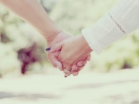 写真の撮り方は？　ネット婚活で結婚する方法