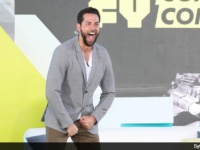 ザッカリー・リーヴァイ、DC映画『Shazam!』撮影のために鍛えた筋肉を披露！「偽マッチョ」疑惑を一蹴