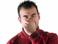 ウゲッ、たえらんねぇ！　「口が臭い女性」に共通する4つのこと