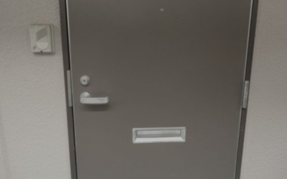 「街の電器屋に修理を頼んだら、私の部屋をぐるりと見まわし『寒そうだねえ』。次の日、なぜか再びやってきて...」(沖縄県・40代女性)