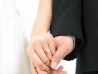 キンタロー。が結婚！女性タレントからは、様々な反応も
