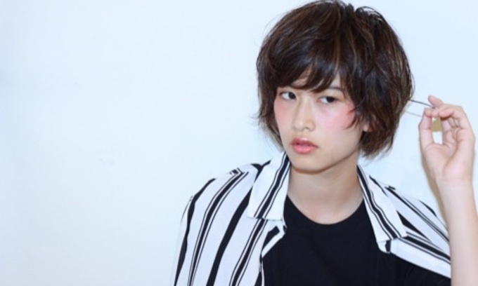 ヘアカラーは色だけじゃない！この秋おしゃれ女子におすすめの『３Dカラー』