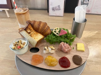 昨年12月にリニューアル！パンとアートの世界を楽しむ「パンとエスプレッソと芝浦ギャラリー」