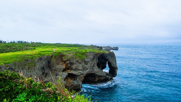 安倍政権は政治とカネの問題噴出でもタカ派路線を邁進する｜岡留安則コラム