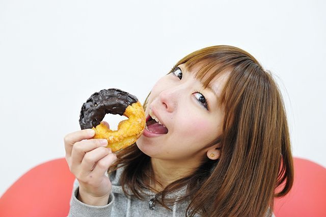 デート・合コン……男性の前で「少食アピール」をしている女性の数はどれぐらい？
