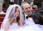 【実験動画】１２歳の少女と６５歳の男性が結婚したら、周囲の反応は？